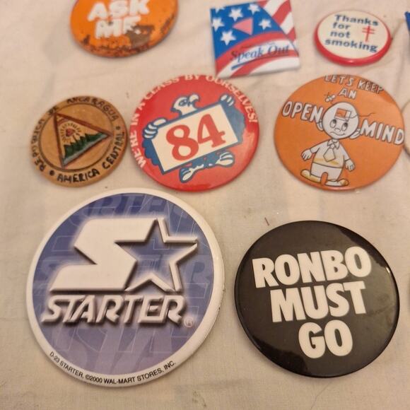 Lot Of 25 Vintage Pinback Buttons - Varying Sizes - Quotes, Advertising, Humor - Picture 2 of 5